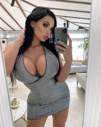 Big Titty Pornstar in Tight Dress