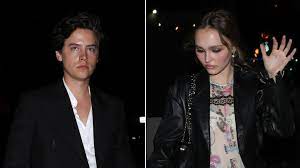 Scroll on to see the photo of the riverdale star and model. Cole Sprouse Nach Golden Globes Mit Lily Rose Depp Unterwegs Promiflash De