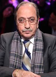 دريد_لحام يوجه انتقادات لاذعة #للحكومة_السورية.. وهذا ما وصف به  #البطاقة_الذكية؟ وجه الممثل دريد لحام انتقادات لاذعة للحكومة السورية، #بسبب  "البطاقة الذكية" وارتفاع الأسعار وأزمة أسطونات #الغاز. ووصف لحام في مقابلة  مصورة "البطاقة