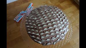 Backofen ausschalten (nicht öffnen) und kuchen ca. Kinderriegel Kuchen Der Etwas Andere Schokoladenkuchen Kinder Riegel Torte Kochnoob Youtube