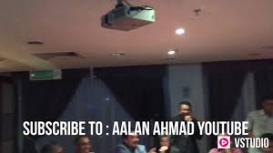 Respons zamani slam apabila dikaitkan dengan siti nurhaliza selepas ditahan polis dulu, penulis dan komposer saari amri ada mengaitkan zamani slam dengan penyanyi siti nurhaliza. Siti Nurhaliza Zamani Makan Malam Bersama Youtube