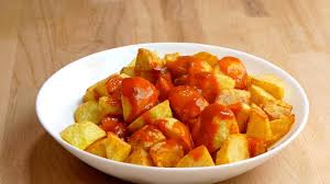 En esta receta de patatas tan tradicional y castiza, la salsa brava o picante es la esencia de la misma. Que Viva La Cocina Patatas Bravas Facebook