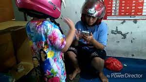 Lucu Anak Kecil Pake Helm Youtube