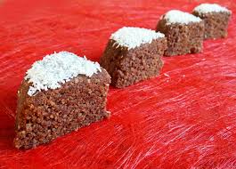 Das klingt doch ein bisschen nach sündigen, oder? Lowcarb Protein Schoko Nusskuchen V Reena S Fitness Ernahrungs Blog
