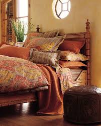 اجمل اثاث المفارش مفارش غرف نوم عصريه مفارش غرف نوم كلاسيكية Home Bedroom Mediterranean Home Decor Spanish Style Homes