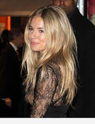 Smile And Hair Of A Lady Hair Styles Long Hair Styles Hair Beauty