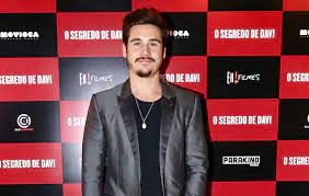 Com esta premissa, o segredo de davi, poderia ser um interessante estudo de personagem ou. Nicolas Prattes Estreia No Cinema Com O Filme O Segredo De Davi Ofuxico