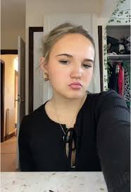 Uo Cardign Dakota Gold