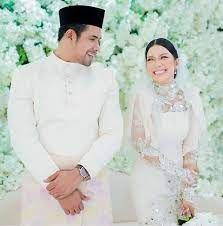 Sikap zarul yang melindungi dan menerima dia seadanya tanpa sebarang syarat mula. Tahniah Zara Zya Selamat Pengantin Baru Makin Kerap Kongsi Gambar Pertunangan Grand Ramai Ingat Majlis Perkahwinan Gempak