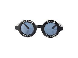 Couleur écaille numéro du véritables lunettes de soleil chanel peu portées boite ayant pris un choc angle bas gauche un. Lunettes Chanel A Sanary Sur Mer Opticien A Sanary Sur Mer Optique Meucci Lunettes De Vue Et De Soleil Sanary Sur Mer