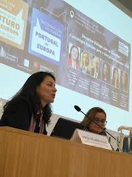 Há dias em que mal se levanta da cama: Sofia Colares Alves Representante Da Representacao Da Comissao Europeia Em Portugal Facebook