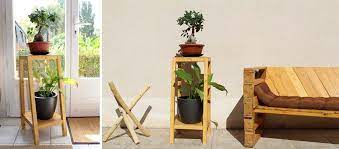 Diy Apprenez A Construire Ce Petit Porte Plante Ideal Pour Ranger Vos Pots De Fleurs Au Lieu De Simpleme Idee De Decoration Idees De Decor Decoration Maison