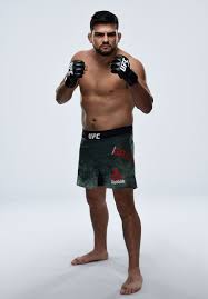 Introduction, background and ufc career. Kelvin Gastelum Poses For A Portrait During A Ufc Photo Session On Photo Sessions Poses Ufc