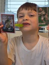 Holiday Strider Rainbow, looking for purple tree