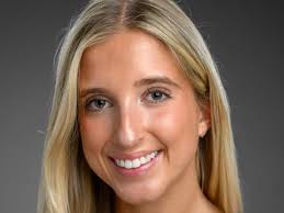 Karnival Krewe de Louisiane will present 12 seniors at ball