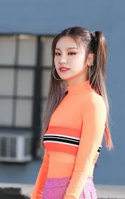 Musiccore] 20190824 watch more video clips of the itzy icy dance practice mirror yeji focus vertical video find itzy it'z icy on itunes & apple. Itzy Pics On Twitter Yeji Icy Mv Behind The Scenes Photos ï¾Ÿ Itzy ìžˆì§€ Yeji
