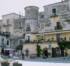 Making up for lost time: Fortezze E Castelli Di Puglia Il Palazzo Marchesale Di Roseto Valfortore La Voce Di Maruggio