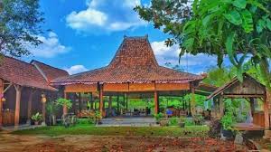 Rumah ini mempunyai arsitektur yang khas dan terdiri dari beberapa bagian, di mana setiap bagian mempunyai fungsi yang berbeda. Sketsa Gambar Rumah Adat Joglo Rumah Joglo Limasan Work