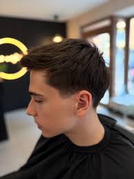 Ostre cięcie ✂️ #barbershop #barber #poznan #wilda #reuzel #reuzelpomade