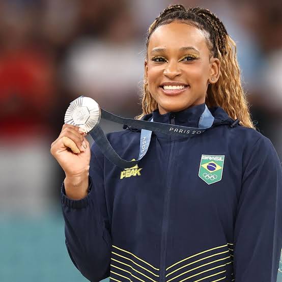 Rebeca Andrade: veja a lista de medalhas olímpicas da brasileira | CNN Brasil