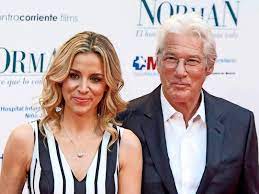 Richard gere is an american actor known for his leading roles in films like 'american gigolo,' 'an officer and a gentleman,' 'pretty woman' and 'chicago.' Richard Gere Ist Mit 69 Jahren Noch Einmal Vater Geworden
