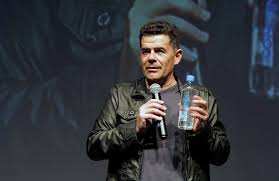 Julián weich was born on june 27, 1966 in buenos aires, argentina. Julian Weich El Mejor Estimulo Es Que Te Digan Que No Podes Hacerlo Endeavor Argentina
