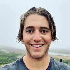 Mark Esslinger's Instagram, Twitter & Facebook