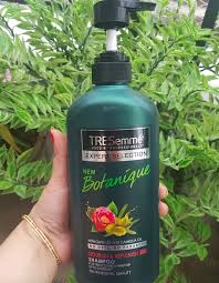 tresemme botanique nourish replenish shampoo review