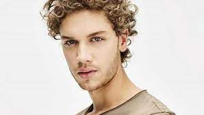 Después del gran éxito de la primera temporada, la historia después de una persecución cinematográfica, charly flow es capturado por la policía. La Reina Del Flow Juan Restrepo Y Su Incursion En Onlyfans Telenovelas Netflix Nnda Nnlt Cheka Peru21