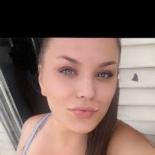 Kiana Gamble's Instagram, Twitter & Facebook