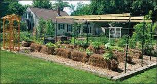 Hay bale gardening although straw bale gardening is sometimes called hay bale gardening, hay bales are best avoided. Solve Your Soil Issues With Straw Bale Gardening The Tennessee Magazine
