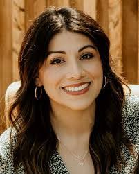 Tamra White's Instagram, Twitter & Facebook