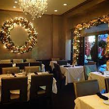 C2m Designs Llc D B A Decorus Decorus Holiday Instagram Photos And Videos Xmas Deco Handmade Christmas Tree Elegant Restaurants