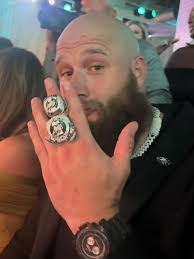 Hell of a game by the birds 🦅 big time W! #Eagles improve to 4-6.