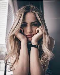 Bibi Silva's Instagram, Twitter & Facebook