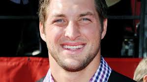 Tim Tebow Phones Crash Survivor After Twitter Campaign