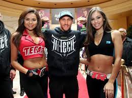 63 ответов 233 ретвитов 1 423. Vasilij Lomachenko Pribyl Na Mesto Provedeniya Boya S Koasichi Boks Xsport Ua