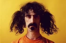 Come Frank Zappa sfidò la società americana in nome della libertà di  pensiero