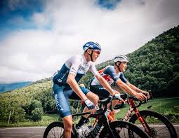 Etape, hvor man frygtede et brud på skulderen. Mads Pedersen Mads Pedersen Twitter