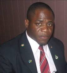 Ik werd door mijn biologische moeder achtergelaten in het ziekenhuis' — De  Snelle Pen