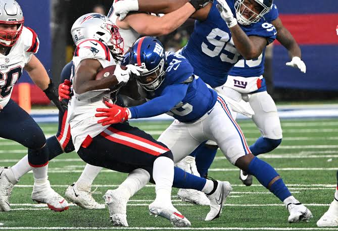 Bobby Okereke has been a rare Giants free agent to shine