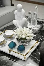 Paint the branches of the tree or keep them natural to fit any style of decor. Living Room Coffee Table Decor Estilos De Decoracao Para Casa Enfeites De Mesa De Centro Arte E Decoracao