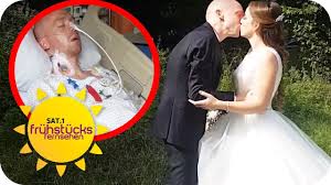 Add a bio, trivia, and more. Ja Zum Leben Trotz Todlicher Krebserkrankung Glucklich Heiraten Sat 1 Fruhstucksfernsehen Tv Youtube