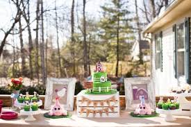 I wanted all the party details from invitation to food to games to reflect the theme! 41 Farm Themed Birthday Party Ideas Spaceships And Laser Beams