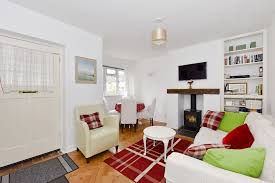 This apartment is located in bestensee. The Vine 2br Maisonette With Lovely Private Garden Sleeps 4 West Byfleet