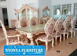 Terbuat dari kayu mahoni yang berkualitas bagus dan pilihan dan kontruksi yang kuat menghasilkan produk kursi. 230 Kursi Meja Makan Mewah Kayu Jati Jepara Kualitas Terbaik 2021