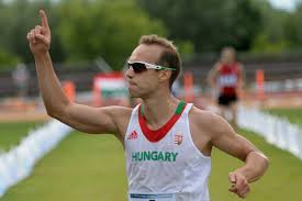Ádám marosi (budapeste, 26 de julho de 1984) é um pentatleta húngaro, medalhista olímpico e três vezes campeão mundial. Kiujult A Serulese Ezert Nem Vehet Reszt A Mexikovarosi Ottusa Vilagbajnoksagon Kasza Robert Ksi Ottusa