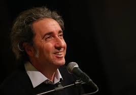 Auteur de huit longs métrages, il est sélectionné en compétition officielle au festival de cannes dès son second film, les conséquences de l'amour. Paolo Sorrentino Director Cineuropa
