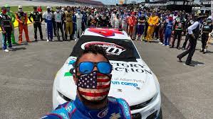 Nascar Bubba Wallace Gets Show Of Support From Drivers After Noose Found In His Garage Cnn