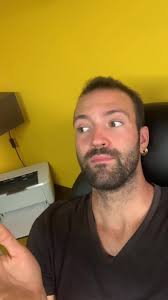 Ops… forse ne ho un po’ troppi! @Pietro Morello #strumentimusicali  #strumento #musica #musicisti #tour